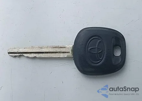 2015 Toyota Tacoma Base V6 из США, поврежденный, VIN 3TMLU4EN7FM177129